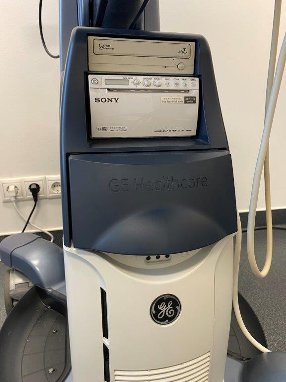 Használt GE S8 ultrahang készülék Sony videoprinterrel és DVD-íróval