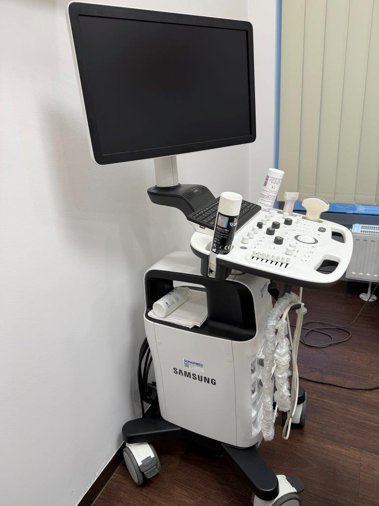 Használt HS30 ultrahang készülékkét vizsgálófejjel radiológiai célra